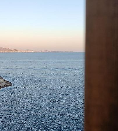 Blue Seaview Suites Piraeus Buitenkant foto