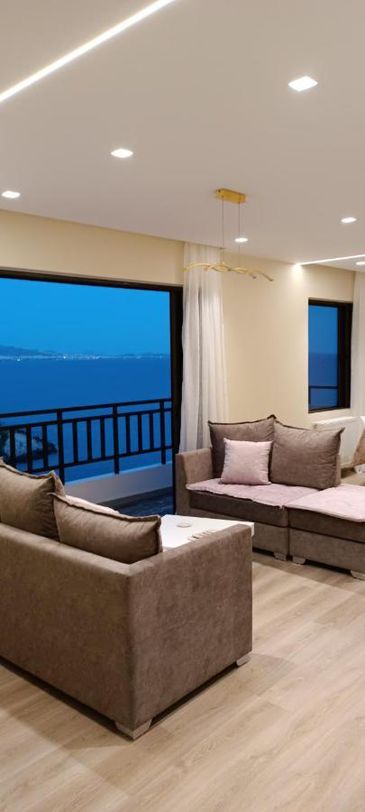 Blue Seaview Suites Piraeus Buitenkant foto