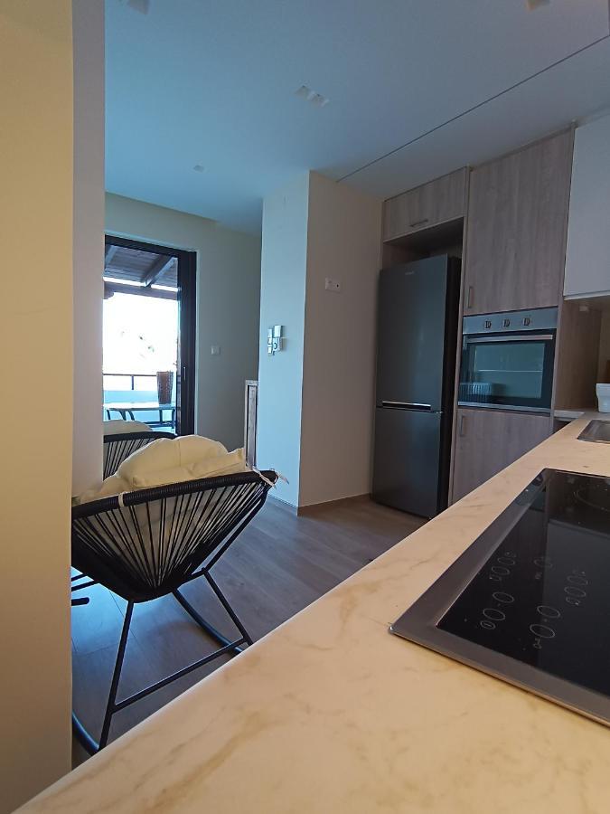 Blue Seaview Suites Piraeus Buitenkant foto