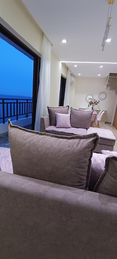 Blue Seaview Suites Piraeus Buitenkant foto